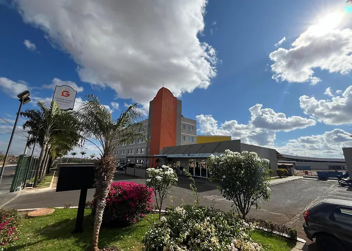 Golden Tower Aeroporto - Lizz - By Fenix Hoteis